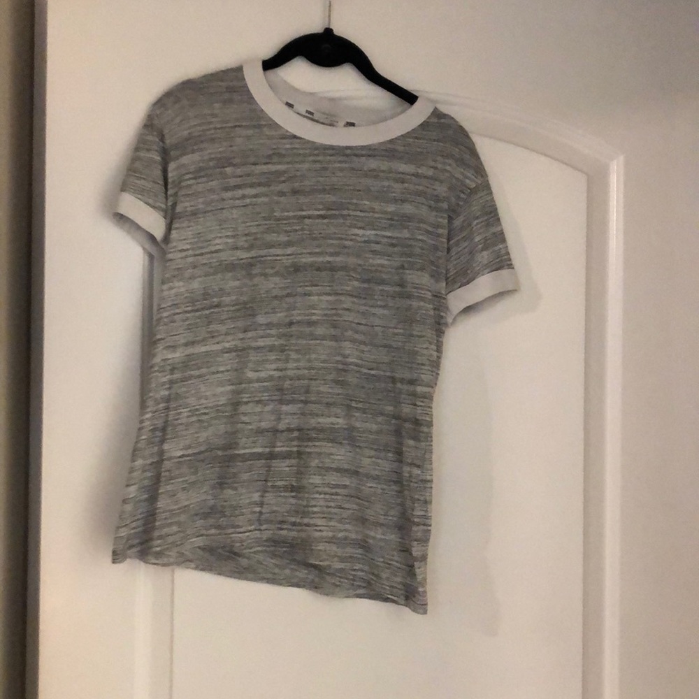 Pink brand T-shirt, sp size